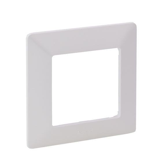 Изображение Legrand из серии Valena Life 754007 белого цвета