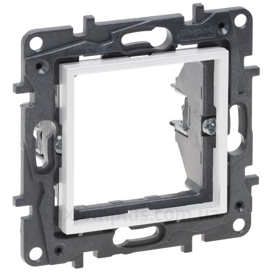 Зображення Legrand з серії Niloe Step 863189 білого кольору