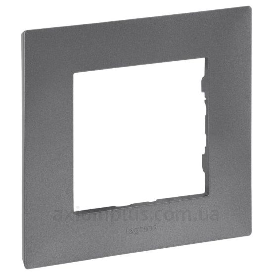 Фото Legrand из серии Niloe Step 863491 стального цвета