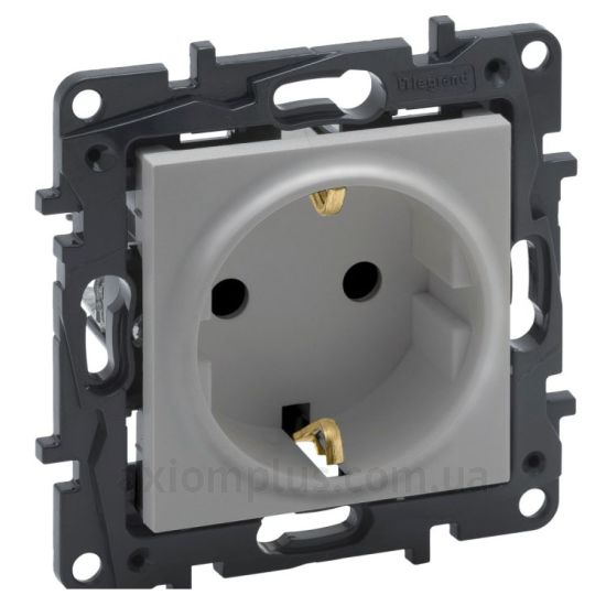 Фото Legrand из серии Niloe Step 863321 цвета алюминий