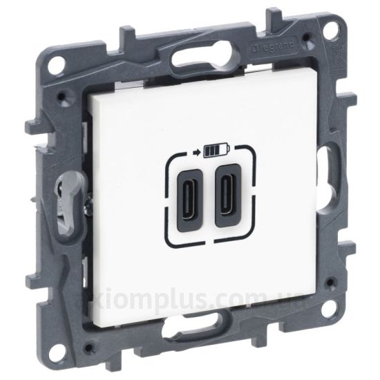 Фото Legrand серії Niloe Step 863139 білого кольору