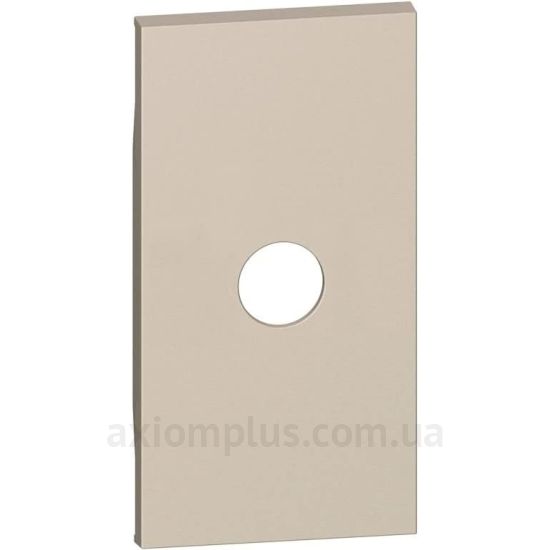 Изображение Bticino из серии Living Now KM08M2 песчаного цвета