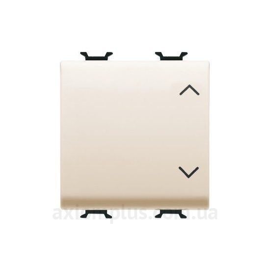 Фото GEWISS серии Chorusmart EGO, Chorusmart GEO, Chorusmart LUX, Chorusmart ONE GW11123 цвета слоновой кости