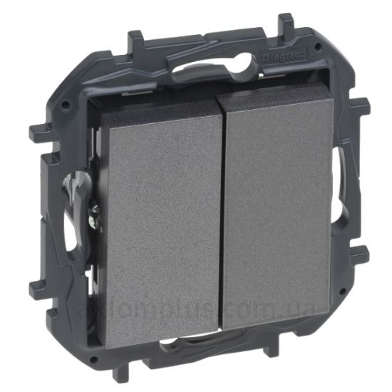 Фото Legrand серии Niloe Step 863405B стального цвета