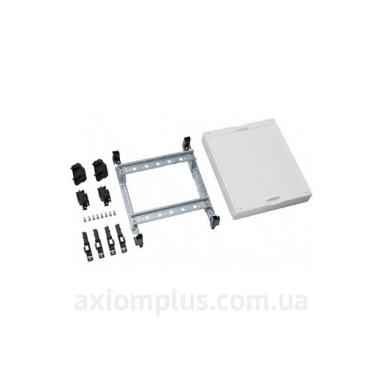 Вставка Hager Univers UD21A1 білого кольору