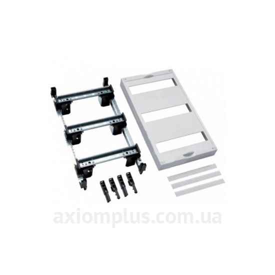 Вставка Hager Univers UD31B1 білого кольору
