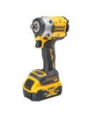 Ударный гайковерт бесщеточный DeWALT DCF921P2T XR Li-Ion 18В 610Нм 5Ач 2500об/мин