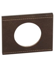 Однопостовая текстурная кожанная рамка Legrand Celiane (069401) (коричневый)