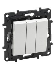 Трехклавишный выключатель Legrand Niloe Step 20А винтовой механизм белый (863103)