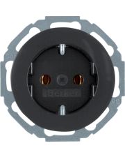 Розетка с з/к черная Berker R.Classic (47452045)