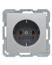 Розетка с з/к алюминий Berker Q.х