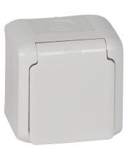 Розетка 2К+З Legrand Forix белая