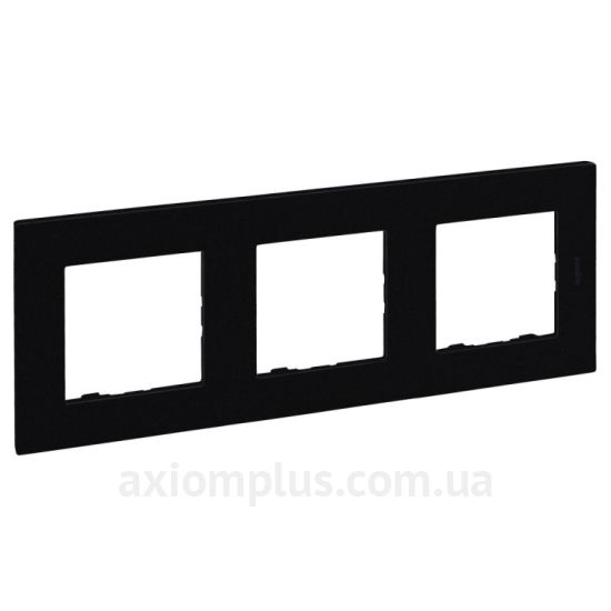 Фото Legrand из серии Niloe Step 863593 черного цвета